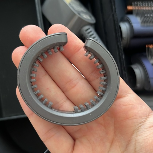 Dyson Airwrap Complete Long, Still on warranty until Sept 25 2025 - Picture 6 of 7